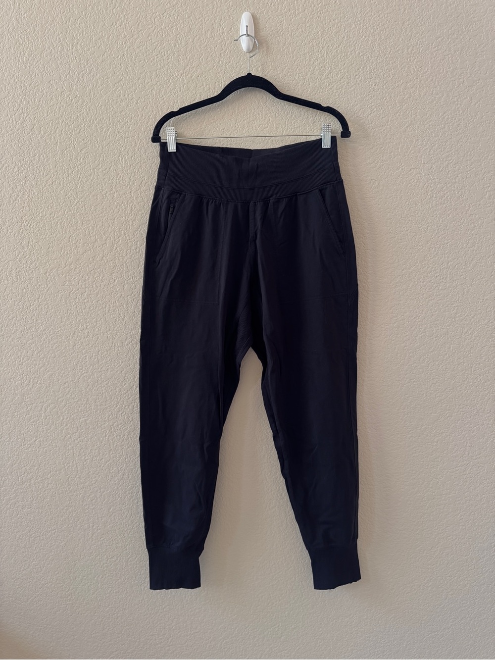 Athleta Venice Jogger Black Stretch Travel Pants Women's Size Medium